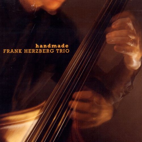 Capa do disco “handmade”, de “Frank Herzberg Trio”